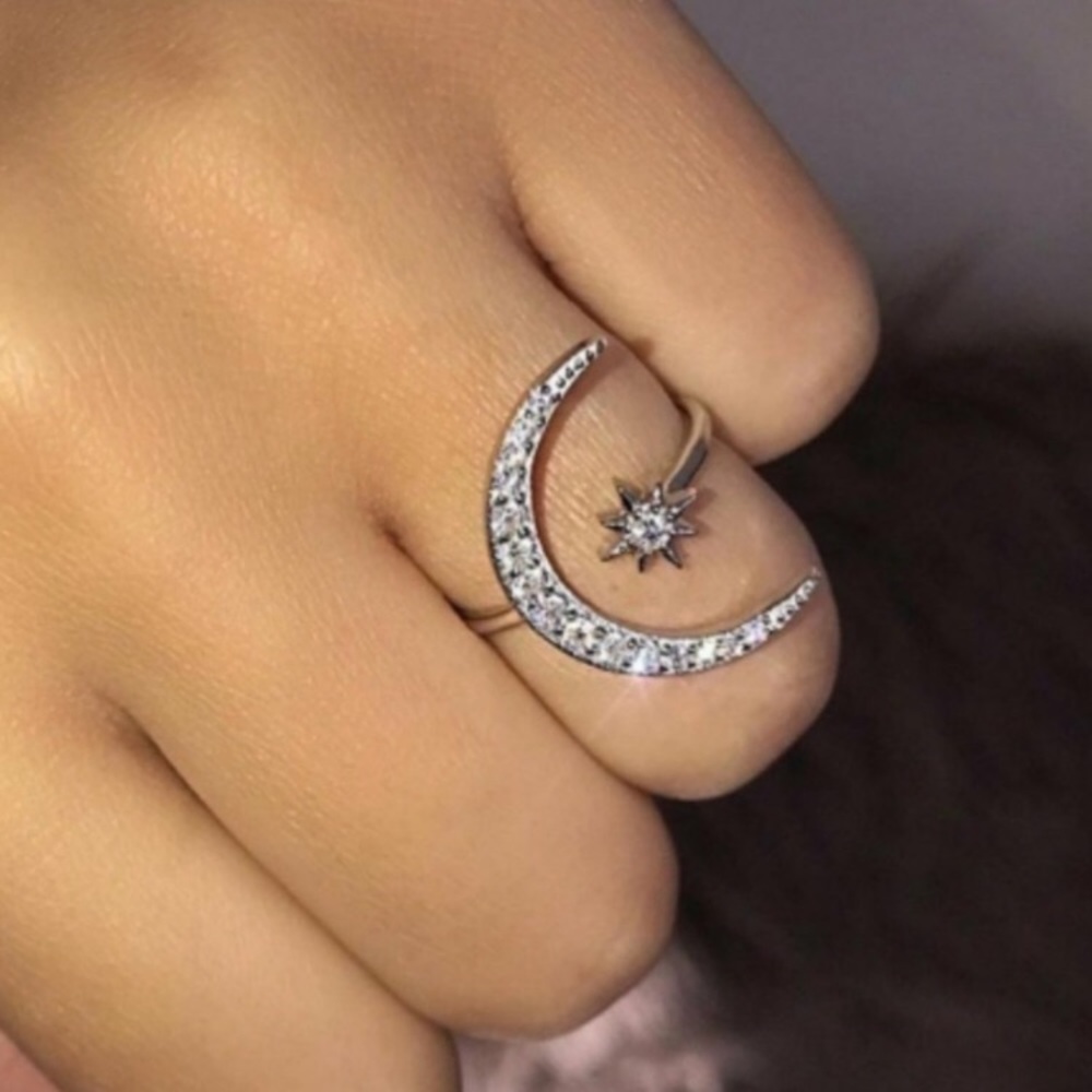 **New Silver Crescent Moon & Star Resizeable Ring - Picture 2 of 8